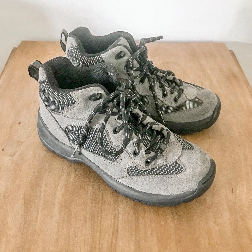 Lands End Hiking Boots Shoes Size 6 Gray and Black
